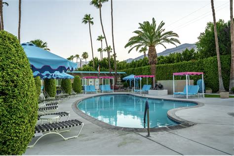 inndulge palm springs hotel